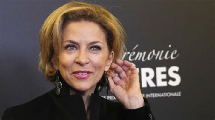 Corinne Touzét Mari Archives - Médias Célèbres